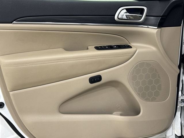 2020 Jeep Grand Cherokee Base