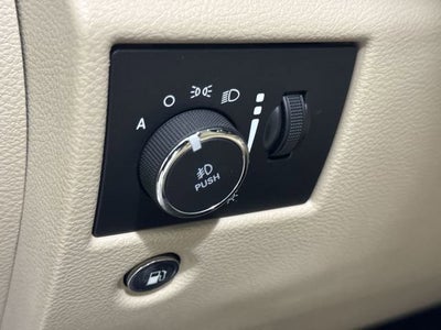 2020 Jeep Grand Cherokee Base