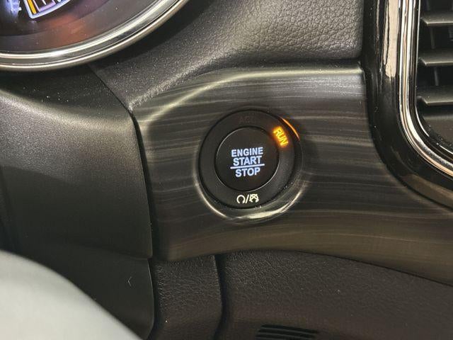 2020 Jeep Grand Cherokee Base