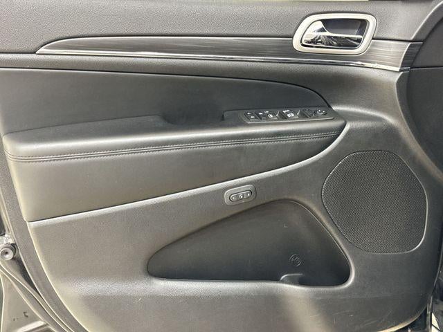 2022 Jeep Grand Cherokee WK Base