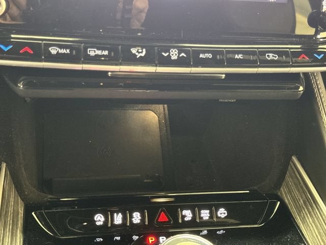 2022 Jeep Wagoneer Base