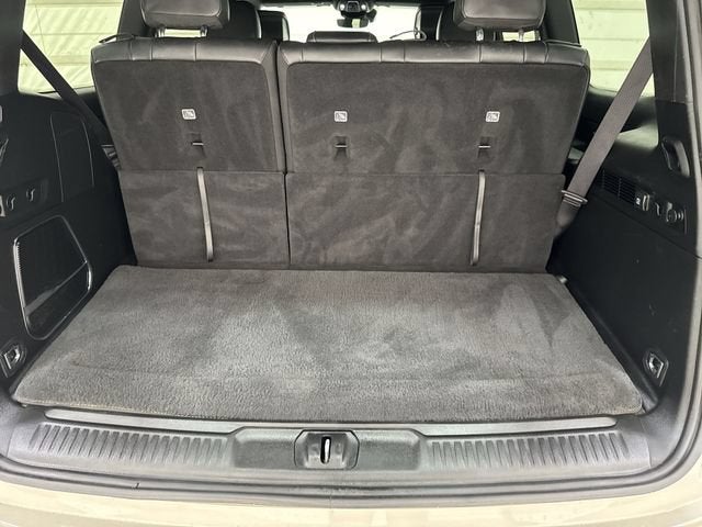 2022 Jeep Wagoneer Base
