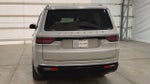 2022 Jeep Wagoneer Base
