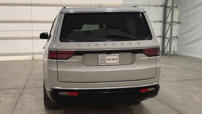 2022 Jeep Wagoneer Base