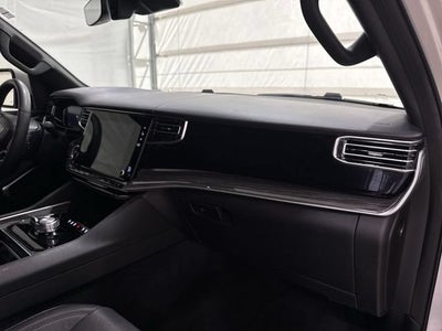 2022 Jeep Wagoneer Base