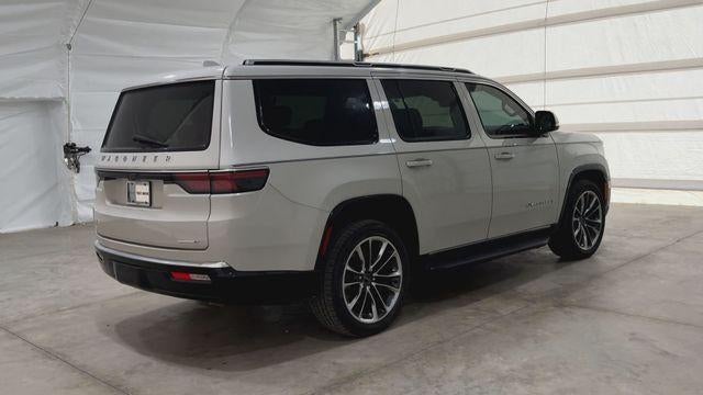 2022 Jeep Wagoneer Base