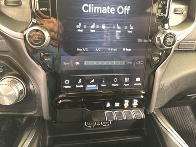 2022 RAM 1500 Laramie Crew Cab 4x4 5'7" Box