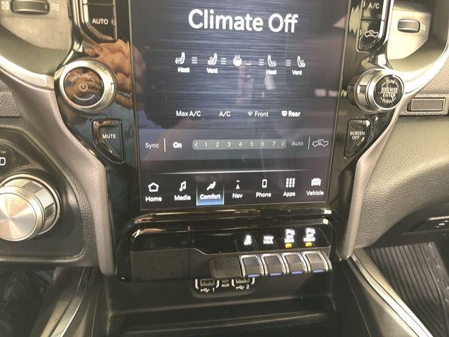 2022 RAM 1500 Laramie Crew Cab 4x4 5'7" Box