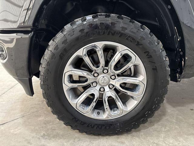 2022 RAM 1500 Laramie Crew Cab 4x4 5'7" Box