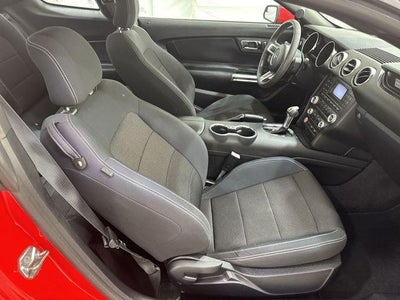 2015 Ford Mustang V6