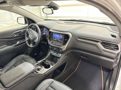 2022 GMC Acadia AT4