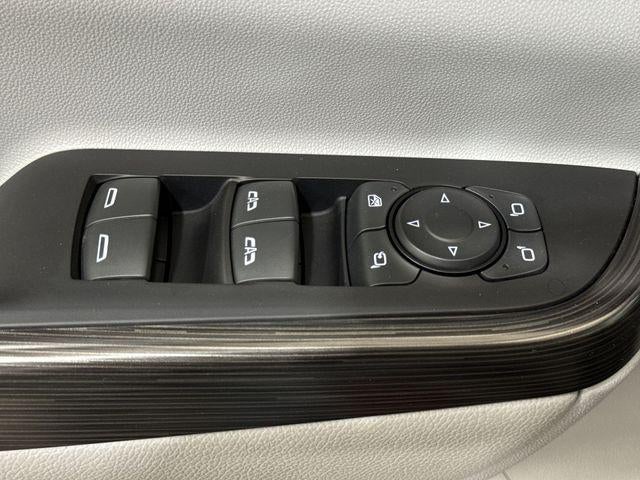 2023 GMC Acadia Base