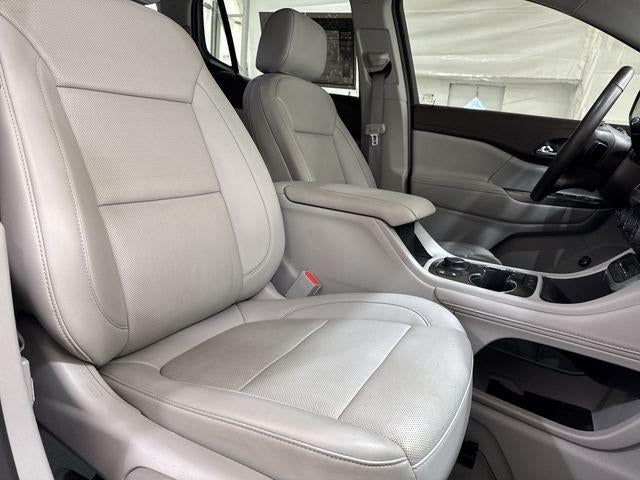 2023 GMC Acadia Base