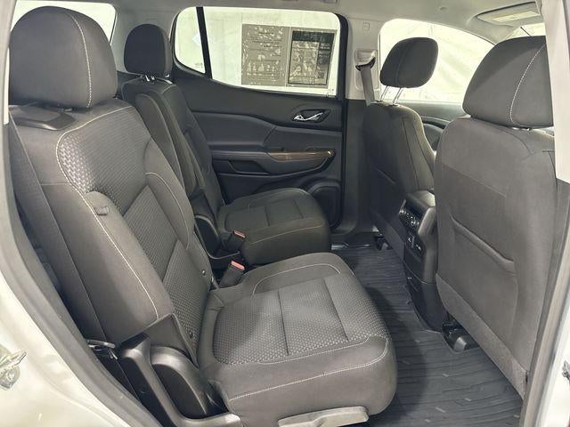 2023 GMC Acadia Base