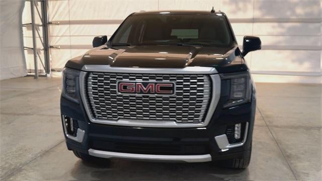 2023 GMC Yukon Base