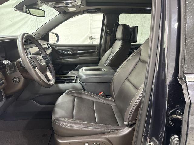 2023 GMC Yukon Base
