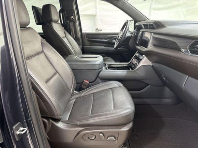 2023 GMC Yukon Base