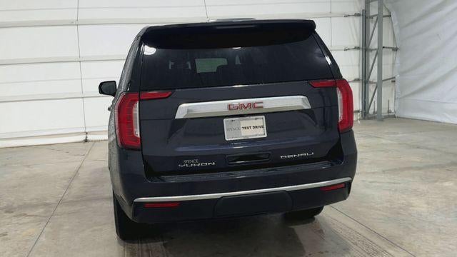 2023 GMC Yukon Base