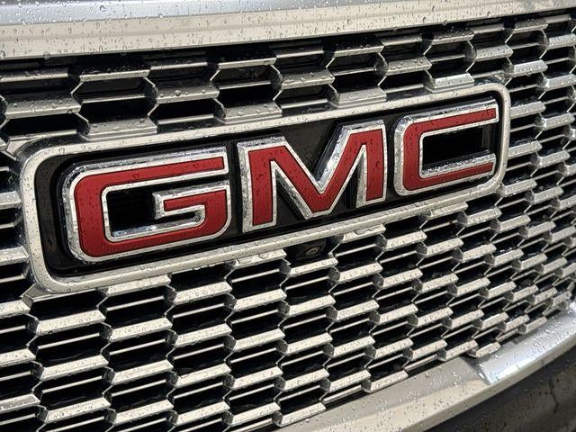 2023 GMC Yukon Base