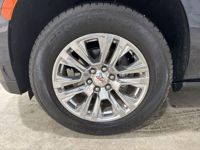 2023 GMC Yukon Base