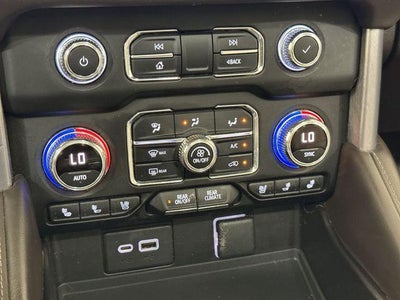 2021 GMC Yukon XL SLT