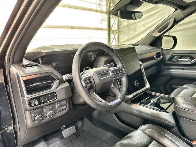 2025 GMC Yukon XL Base