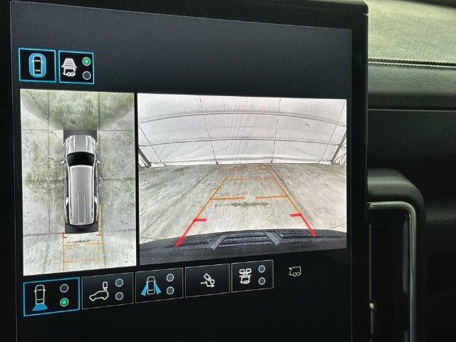 2025 GMC Yukon XL Base