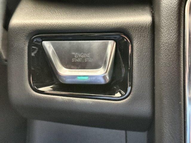 2025 GMC Yukon XL Base
