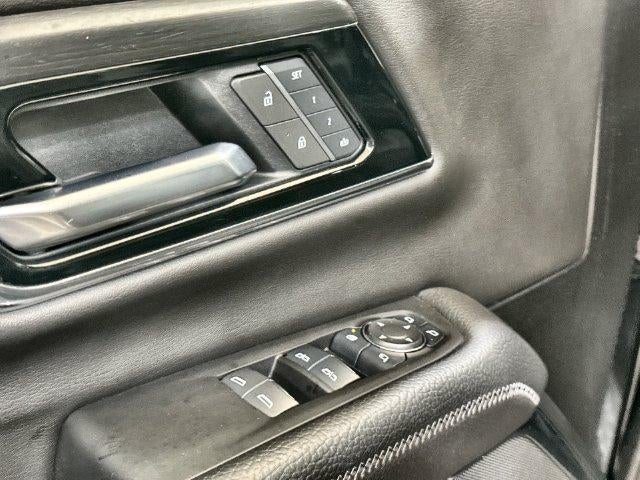 2025 GMC Yukon XL Base