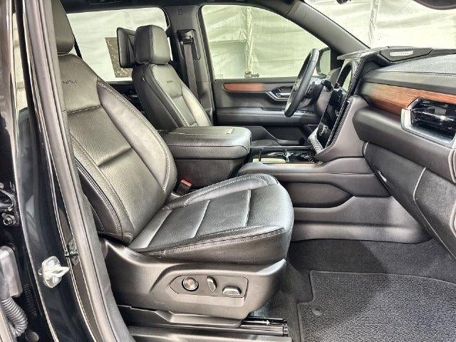 2025 GMC Yukon XL Base