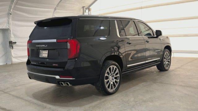 2025 GMC Yukon XL Base