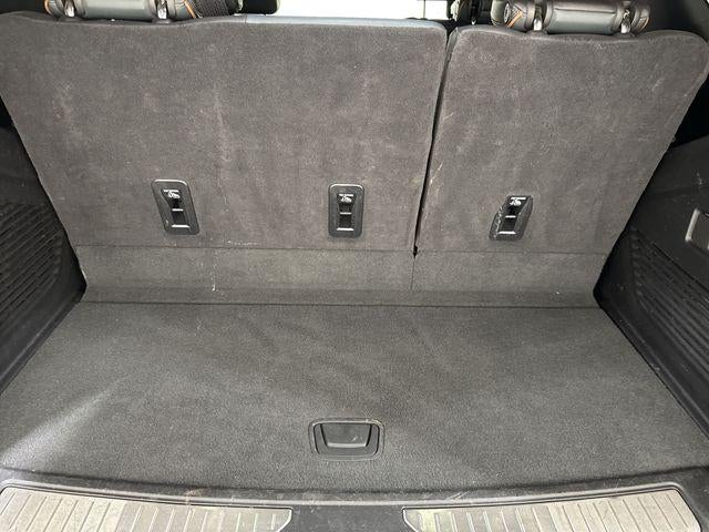 2025 GMC Yukon Base