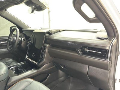 2025 GMC Yukon Base