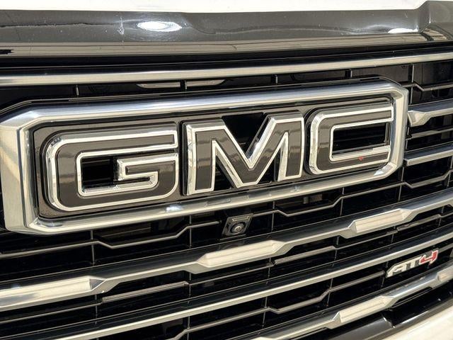 2025 GMC Yukon Base