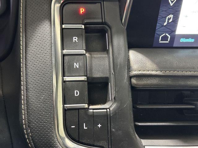 2023 GMC Yukon XL Base