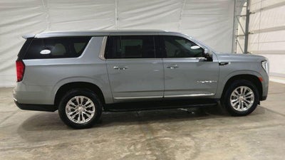 2023 GMC Yukon XL Base