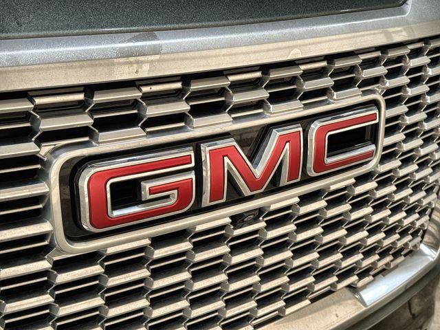 2024 GMC Yukon XL Base