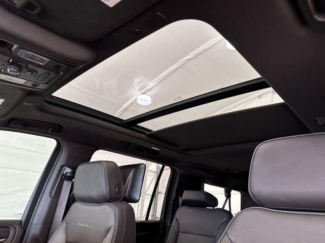 2021 GMC Yukon XL Base