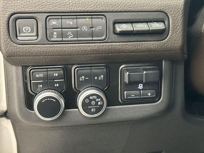 2021 GMC Yukon XL Base