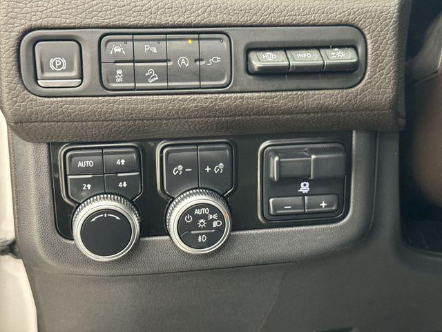 2021 GMC Yukon XL Base