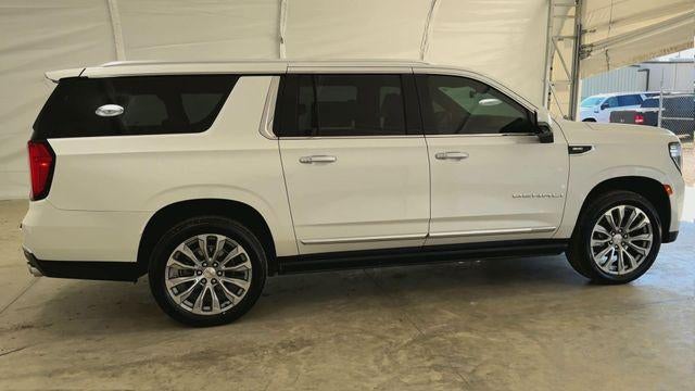 2021 GMC Yukon XL Base