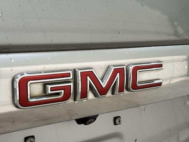 2023 GMC Yukon XL Base