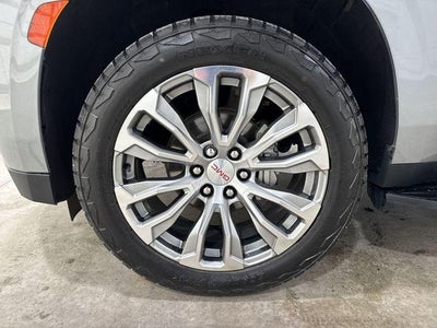 2023 GMC Yukon XL Base
