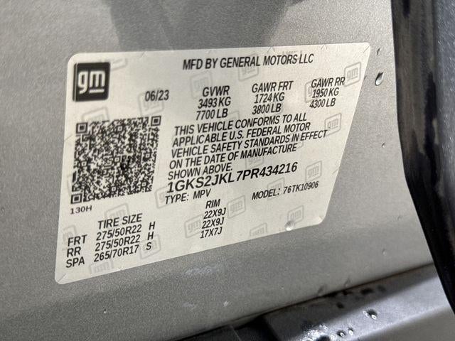 2023 GMC Yukon XL Base