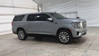 2023 GMC Yukon XL Base