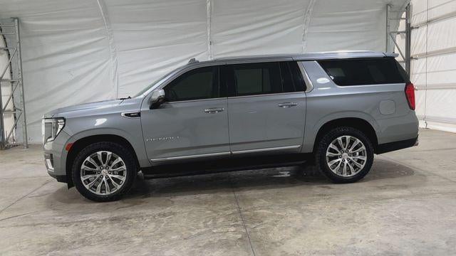 2023 GMC Yukon XL Base
