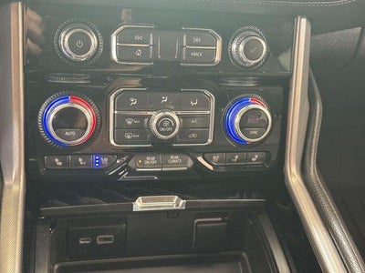 2023 GMC Yukon XL Base