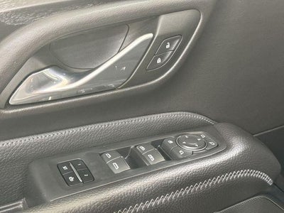 2023 GMC Yukon XL Base