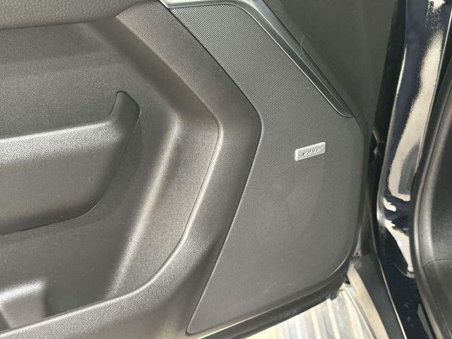 2023 GMC Yukon XL Base