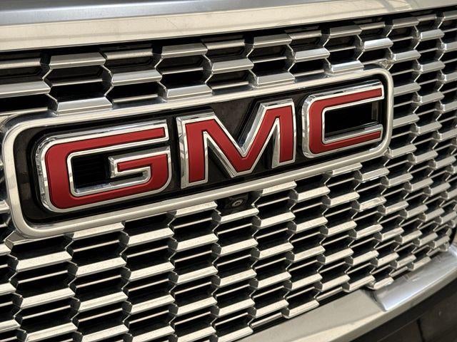 2023 GMC Yukon XL Base